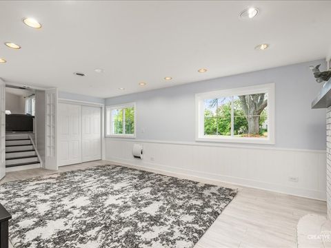 Tiny photo for 40W665 Carriage Court, St. Charles, IL 60175 (MLS # 12480298)