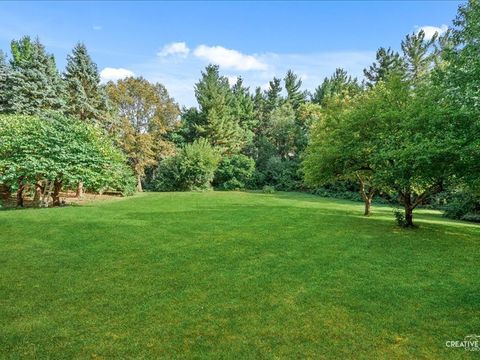 Tiny photo for 40W665 Carriage Court, St. Charles, IL 60175 (MLS # 12480298)