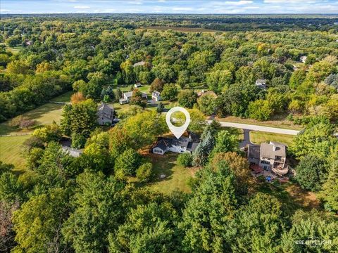 Tiny photo for 40W665 Carriage Court, St. Charles, IL 60175 (MLS # 12480298)