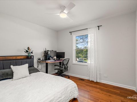 Tiny photo for 40W665 Carriage Court, St. Charles, IL 60175 (MLS # 12480298)
