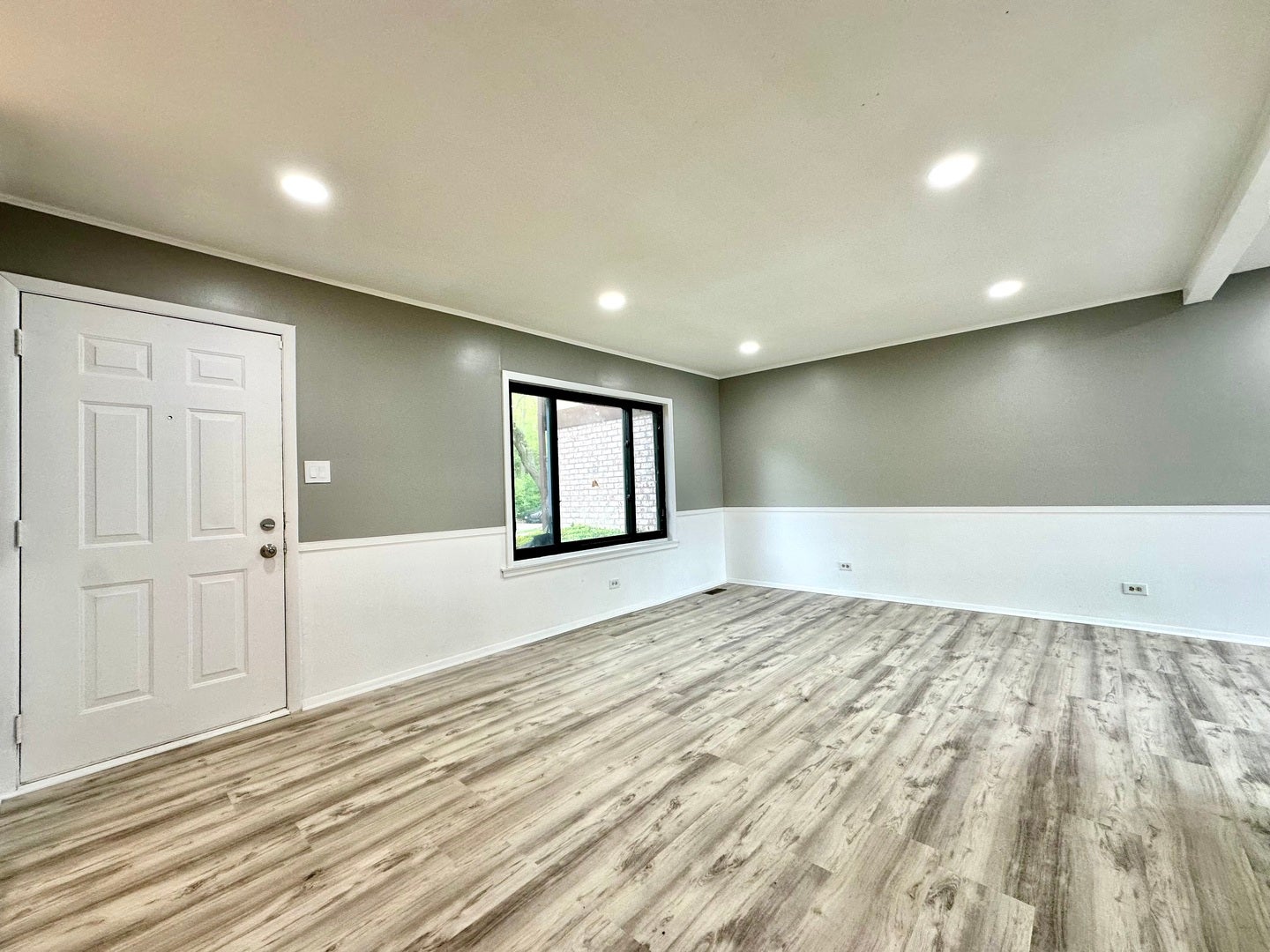18w158 16th Street