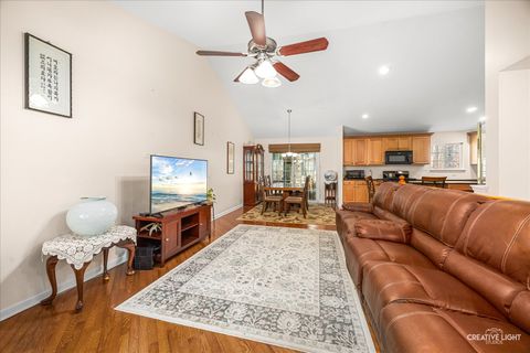 Tiny photo for 53 TALL GRASS Court, Streamwood, IL 60107 (MLS # 12582252)