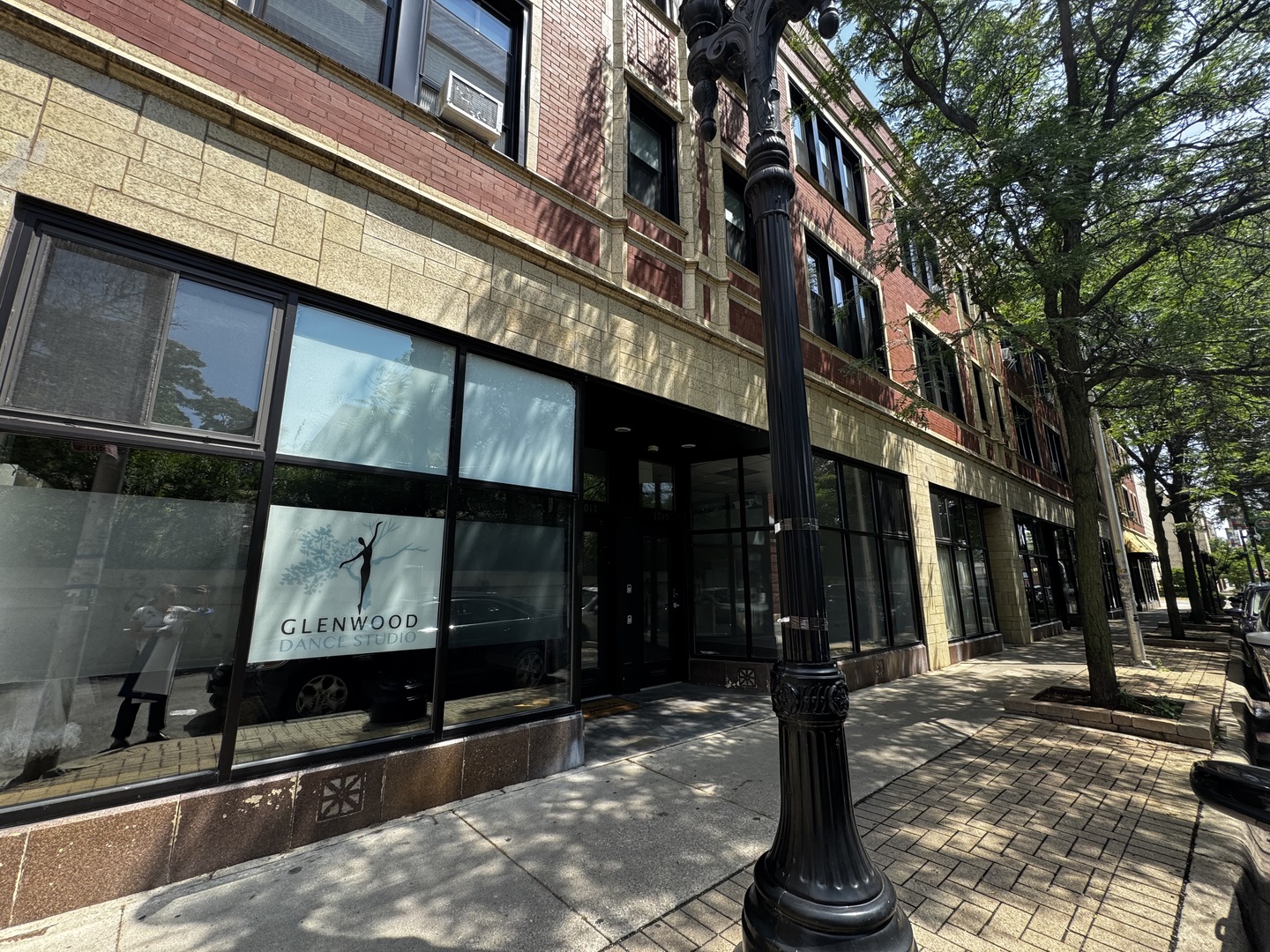 7005 N Glenwood Avenue