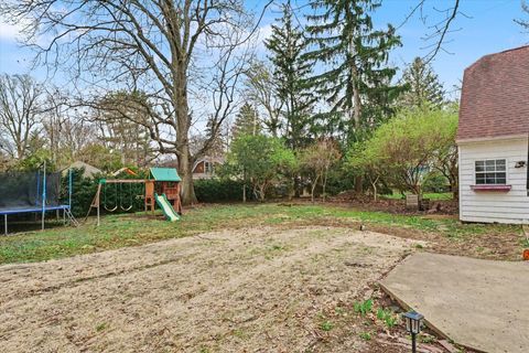 Tiny photo for 705 W Michigan Avenue, Urbana, IL 61801 (MLS # 12603033)