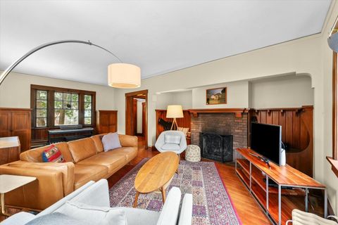 Tiny photo for 705 W Michigan Avenue, Urbana, IL 61801 (MLS # 12603033)