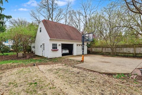 Tiny photo for 705 W Michigan Avenue, Urbana, IL 61801 (MLS # 12603033)