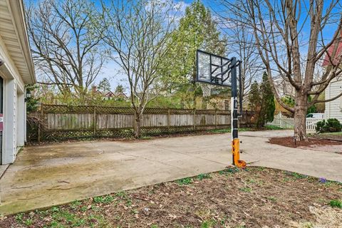 Tiny photo for 705 W Michigan Avenue, Urbana, IL 61801 (MLS # 12603033)