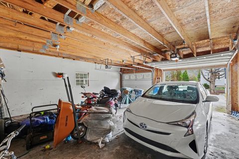 Tiny photo for 705 W Michigan Avenue, Urbana, IL 61801 (MLS # 12603033)