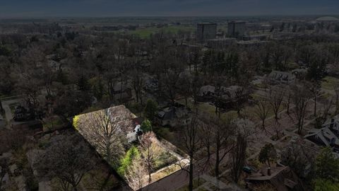 Tiny photo for 705 W Michigan Avenue, Urbana, IL 61801 (MLS # 12603033)