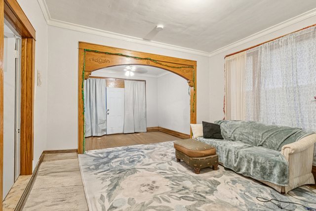 1912 S Harding Avenue