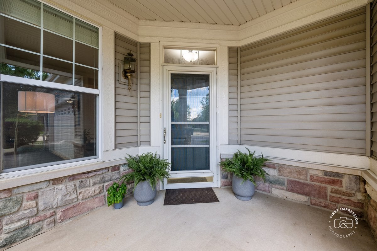 4037 Candlewood Lane 4037