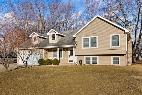 181 Skyline Drive Carpentersville IL 60110