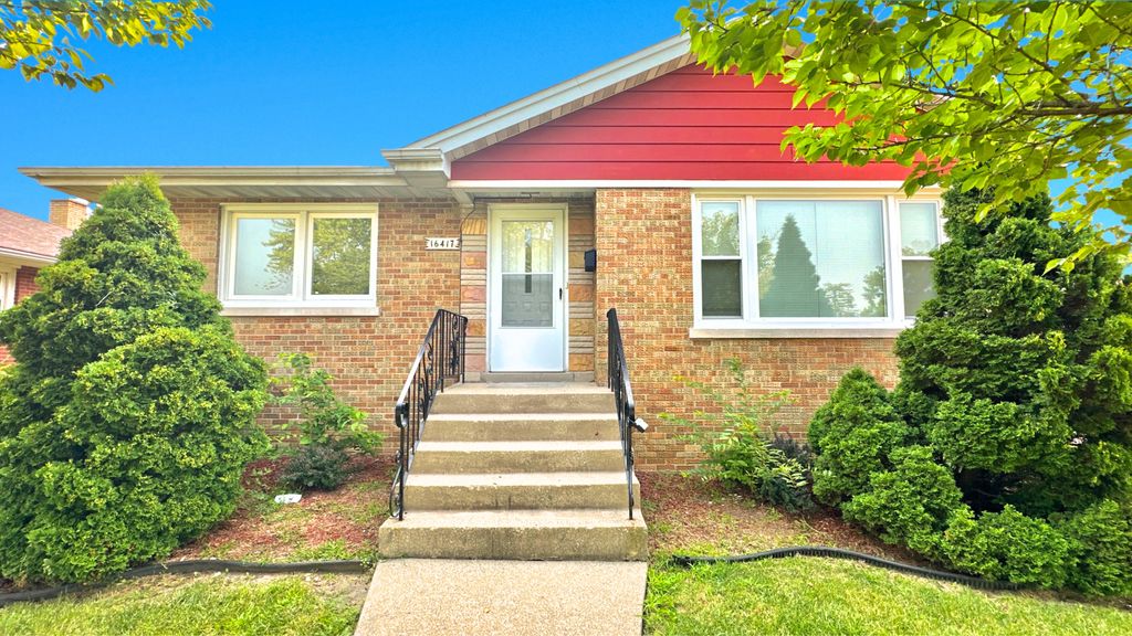 Photo for 16417 School Street, South Holland, IL 60473 (MLS # 12508708)