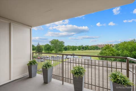 Tiny photo for 6933 N Kedzie Avenue #405, Chicago, IL 60645 (MLS # 12720740)