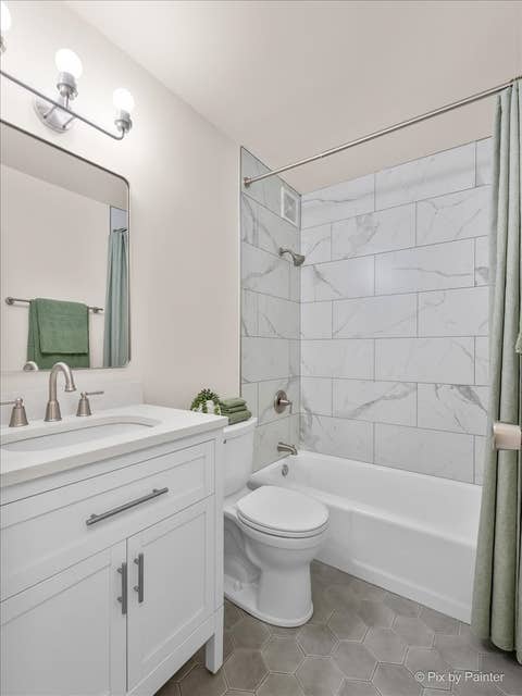 Tiny photo for 6933 N Kedzie Avenue #405, Chicago, IL 60645 (MLS # 12720740)