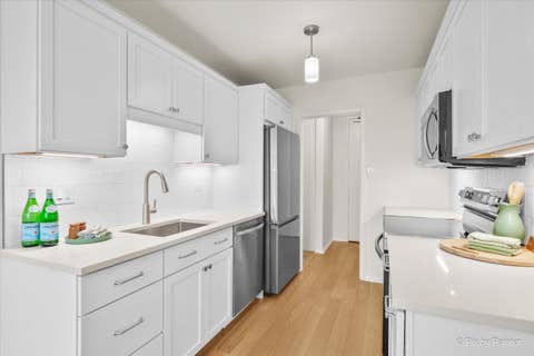 Tiny photo for 6933 N Kedzie Avenue #405, Chicago, IL 60645 (MLS # 12720740)