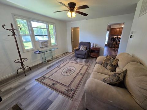 Tiny photo for 208 Burkett Street, Benton, IL 62812 (MLS # 12642370)