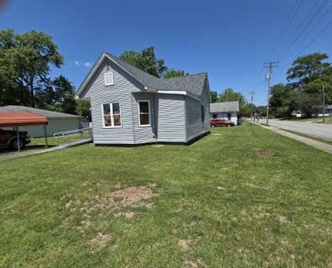 Tiny photo for 208 Burkett Street, Benton, IL 62812 (MLS # 12642370)