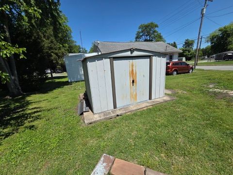 Tiny photo for 208 Burkett Street, Benton, IL 62812 (MLS # 12642370)