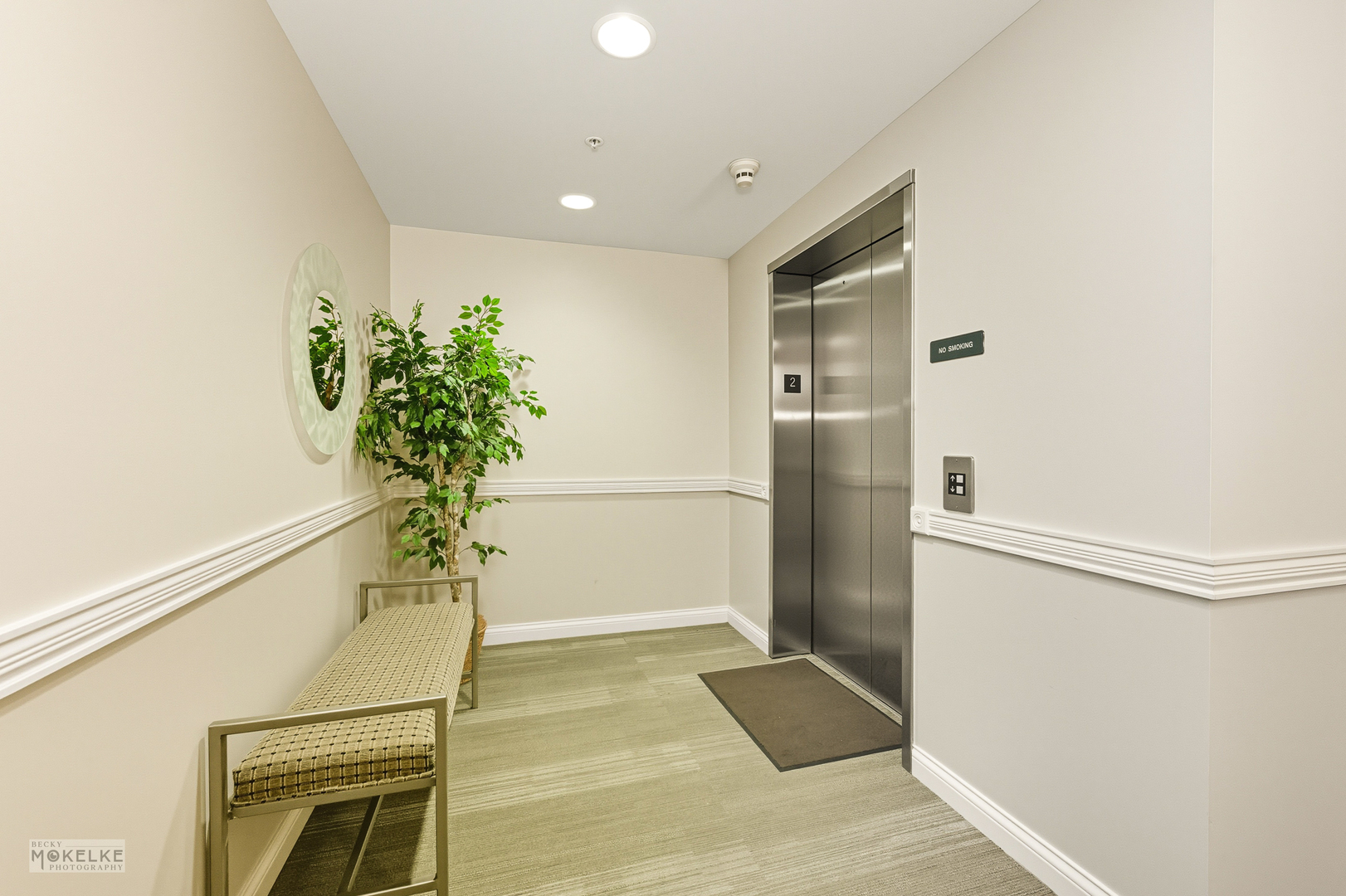 27 E Hattendorf Avenue 216