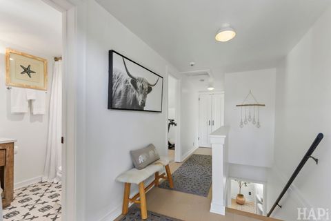 Tiny photo for 243 S Evanslawn Avenue, Aurora, IL 60506 (MLS # 12479813)