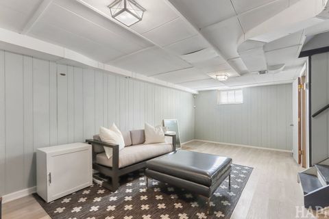 Tiny photo for 243 S Evanslawn Avenue, Aurora, IL 60506 (MLS # 12479813)