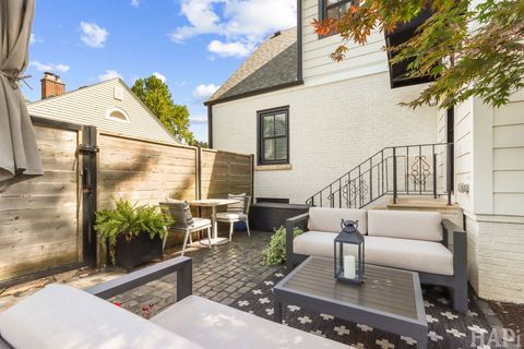 Tiny photo for 243 S Evanslawn Avenue, Aurora, IL 60506 (MLS # 12479813)