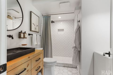 Tiny photo for 243 S Evanslawn Avenue, Aurora, IL 60506 (MLS # 12479813)