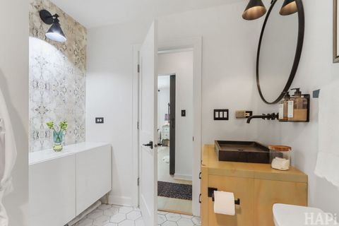 Tiny photo for 243 S Evanslawn Avenue, Aurora, IL 60506 (MLS # 12479813)