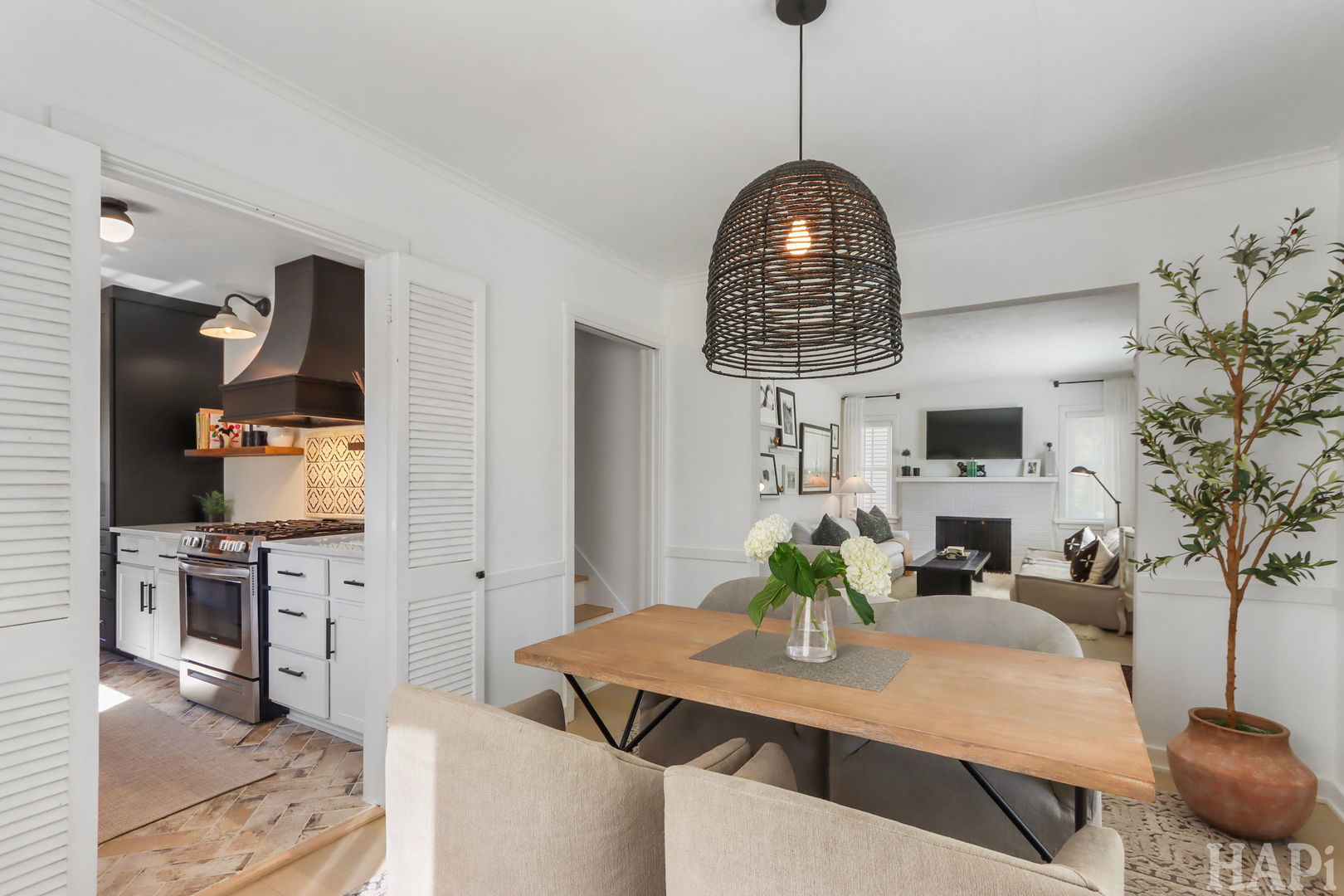 243 S Evanslawn Avenue