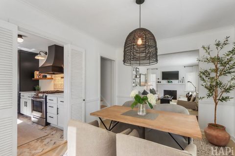 Tiny photo for 243 S Evanslawn Avenue, Aurora, IL 60506 (MLS # 12479813)