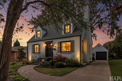 Tiny photo for 243 S Evanslawn Avenue, Aurora, IL 60506 (MLS # 12479813)