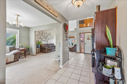 Tiny photo for 1097 Amberwood Drive, Crystal Lake, IL 60014 (MLS # 12618376)