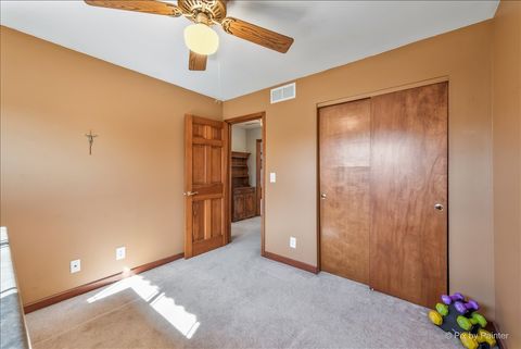 Tiny photo for 1097 Amberwood Drive, Crystal Lake, IL 60014 (MLS # 12618376)