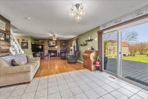 Tiny photo for 1097 Amberwood Drive, Crystal Lake, IL 60014 (MLS # 12618376)