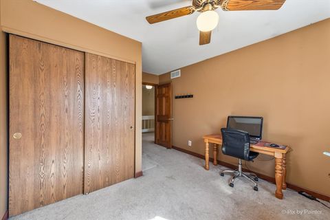 Tiny photo for 1097 Amberwood Drive, Crystal Lake, IL 60014 (MLS # 12618376)