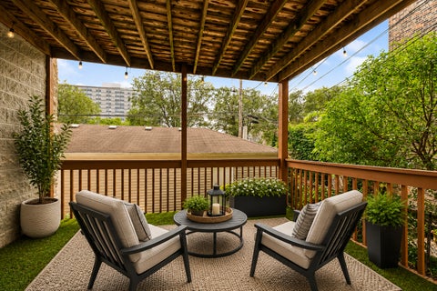 Tiny photo for 853 W Lakeside Place #1W, Chicago, IL 60640 (MLS # 12773162)