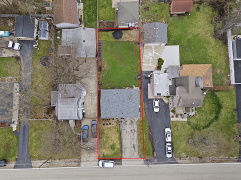 Tiny photo for 2713 Landen Drive, Melrose Park, IL 60164 (MLS # 12608039)