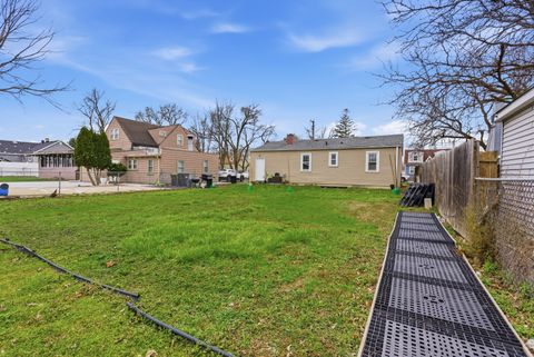 Tiny photo for 2713 Landen Drive, Melrose Park, IL 60164 (MLS # 12608039)