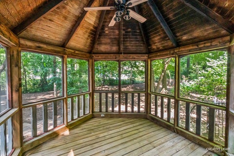 Tiny photo for 506 Pin Oak Court, St. Charles, IL 60174 (MLS # 12743764)