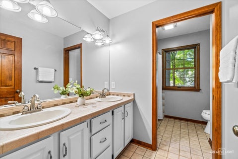 Tiny photo for 506 Pin Oak Court, St. Charles, IL 60174 (MLS # 12743764)