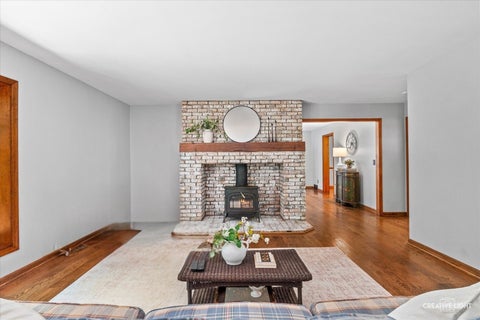 Tiny photo for 506 Pin Oak Court, St. Charles, IL 60174 (MLS # 12743764)