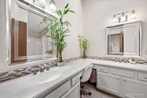 Tiny photo for 20 N Oltendorf Road, Streamwood, IL 60107 (MLS # 12623291)