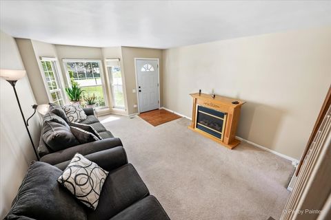 Tiny photo for 20 N Oltendorf Road, Streamwood, IL 60107 (MLS # 12623291)