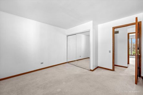 Tiny photo for 20 N Oltendorf Road, Streamwood, IL 60107 (MLS # 12623291)