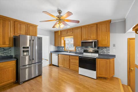 Tiny photo for 604 N 4th Street, Clinton, IA 52732 (MLS # 12667090)