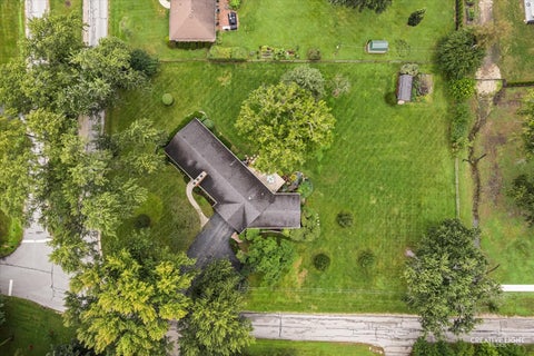 Tiny photo for 22W126 Buena Vista Drive, Glen Ellyn, IL 60137 (MLS # 12757401)