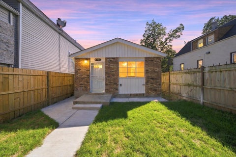 Photo of 6733 S Throop Street, Chicago, IL 60636 (MLS # 12772333)