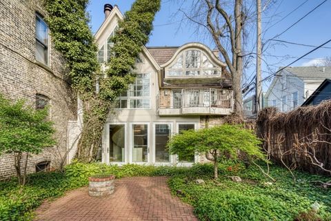 1706 N Fern Court Chicago IL 60614