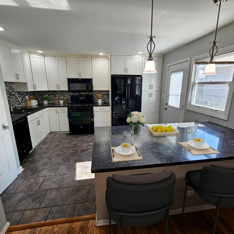 Tiny photo for 618 W Comstock Avenue, Elmhurst, IL 60126 (MLS # 12691317)